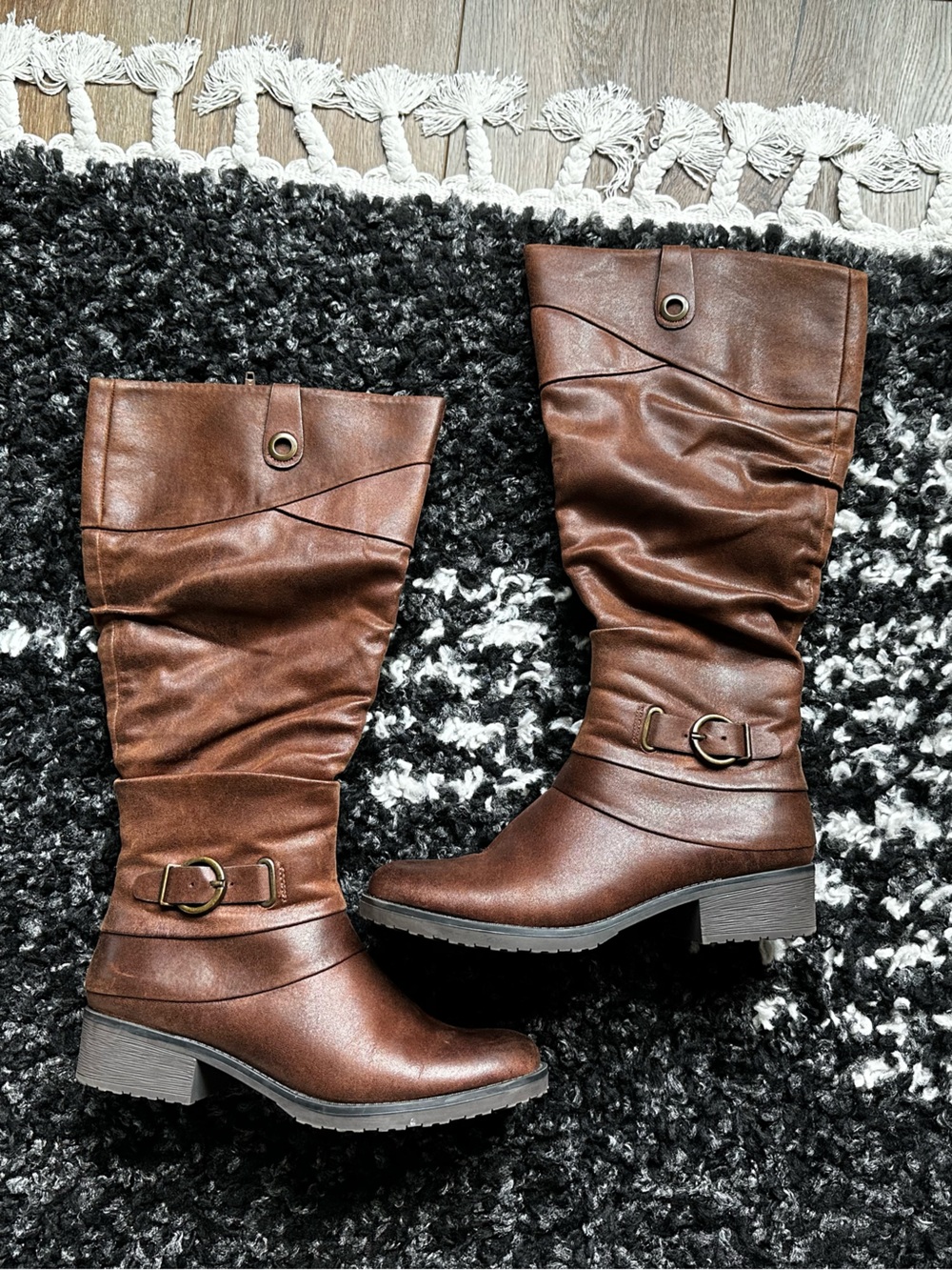 BareTraps Wide Calf Women’s Tall Brown Riding Boots with Buckle Accent Size 8